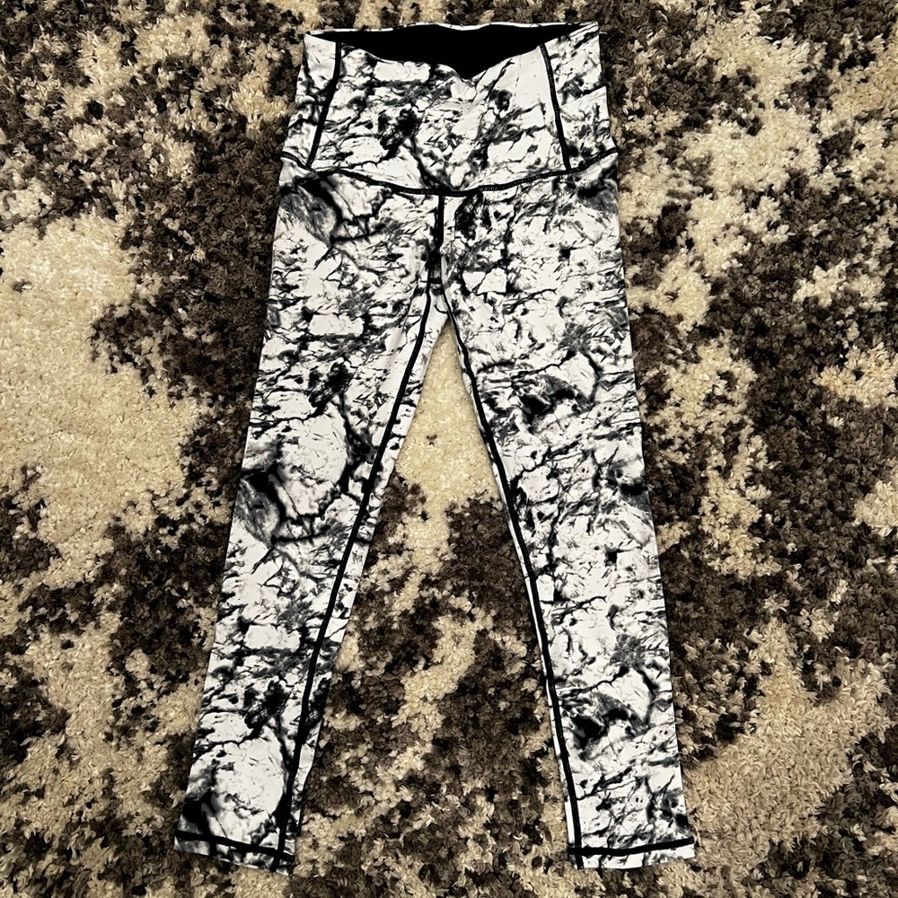 Draoon Fit High Waist Marble Print Yoga Pants